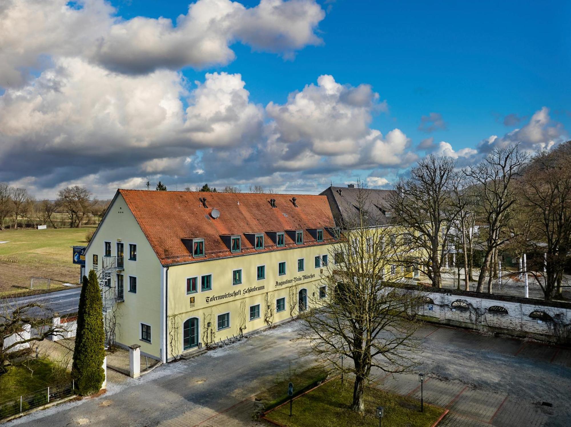 Hotel Schönbrunn Landshut Exterior foto